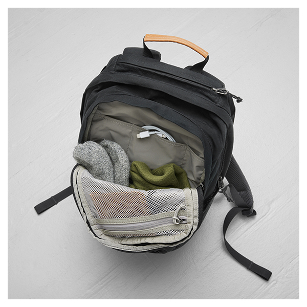 Raven 20 | DAYPACKS | フェールラーベン | FJALLRAVEN | 日本公式web 