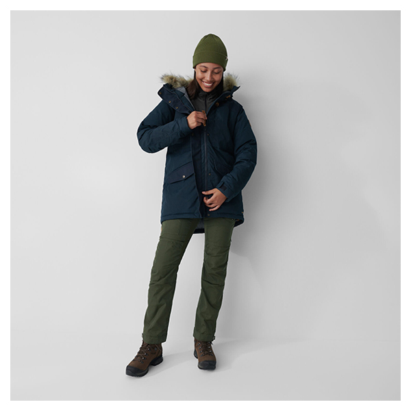 Singi Down Jacket W | JACKETS | フェールラーベン | FJALLRAVEN