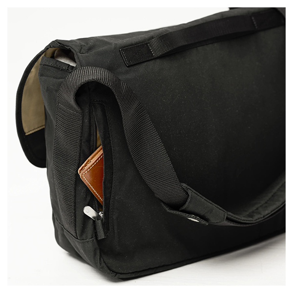 Greenland Shoulder Bag | DAYPACKS | フェールラーベン | FJALLRAVEN